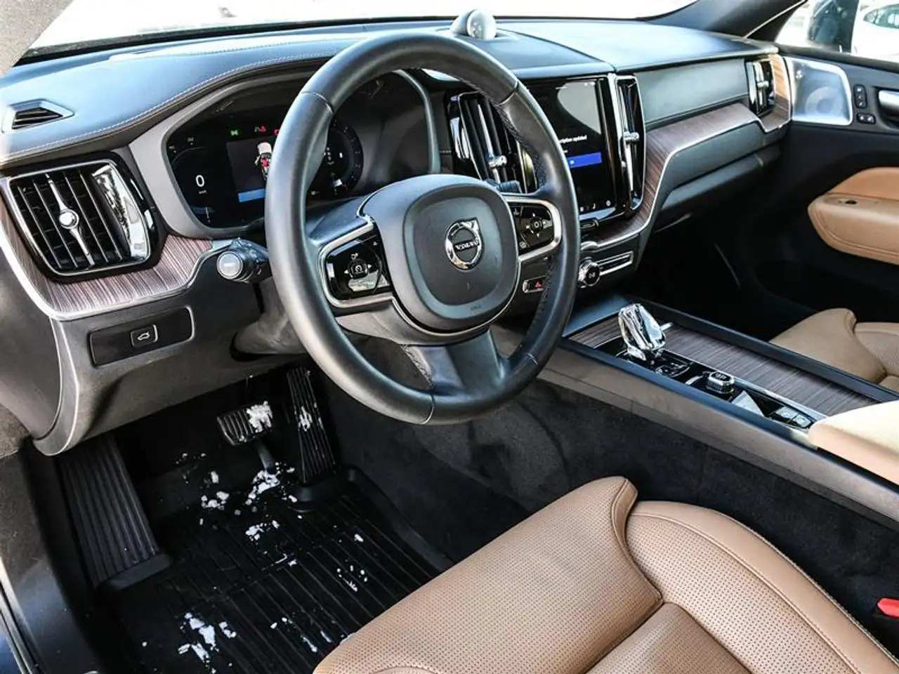 Volvo XC60 снимка Volvo XC60