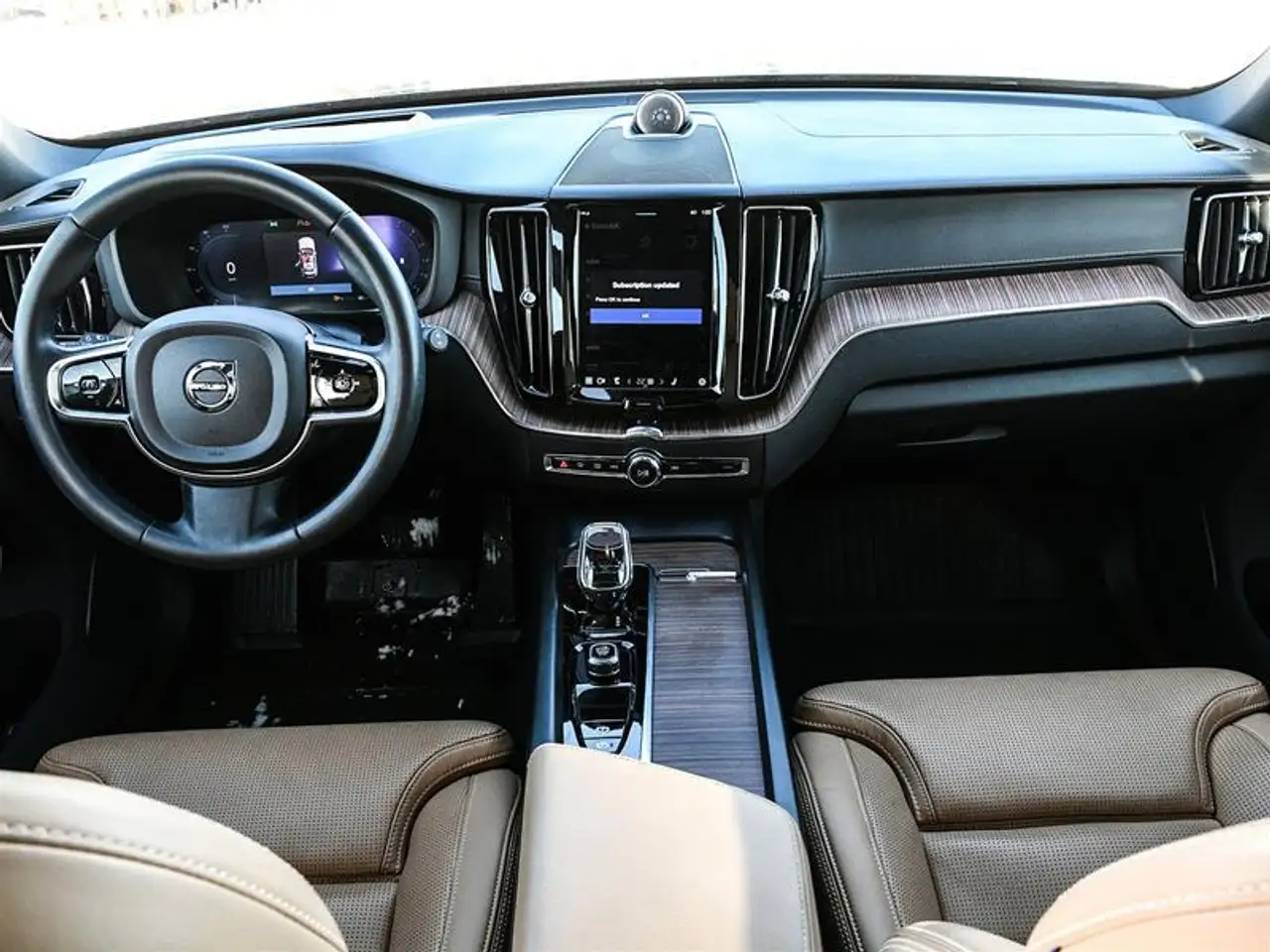 Volvo XC60 снимка Volvo XC60