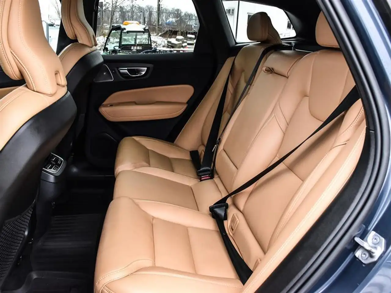 Volvo XC60 снимка Volvo XC60