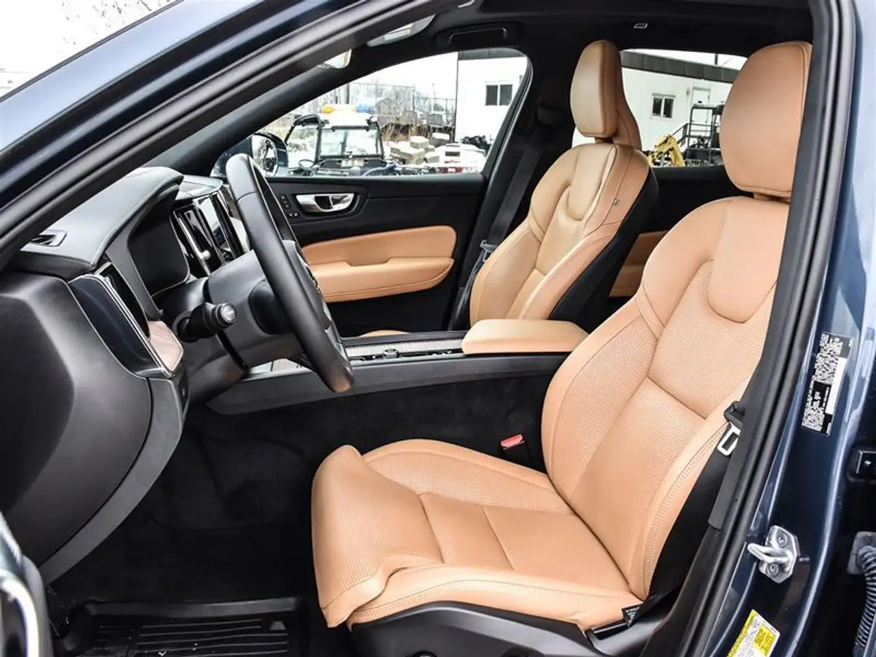 Volvo XC60 снимка Volvo XC60
