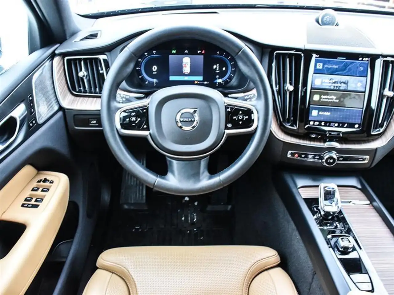 Volvo XC60 снимка Volvo XC60