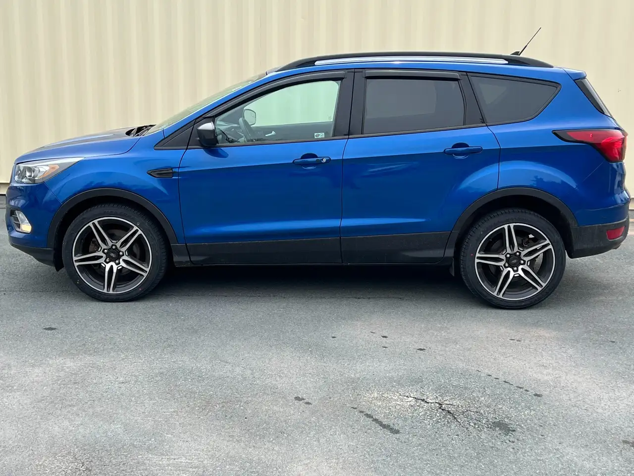 Ford Escape снимка Ford Escape