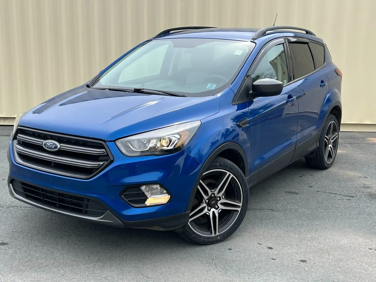 Ford Escape снимка Ford Escape