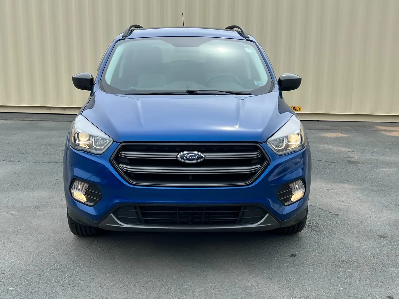 Ford Escape снимка Ford Escape