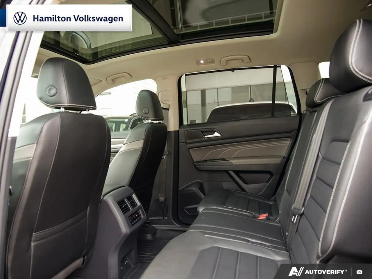 Volkswagen Atlas снимка Volkswagen Atlas