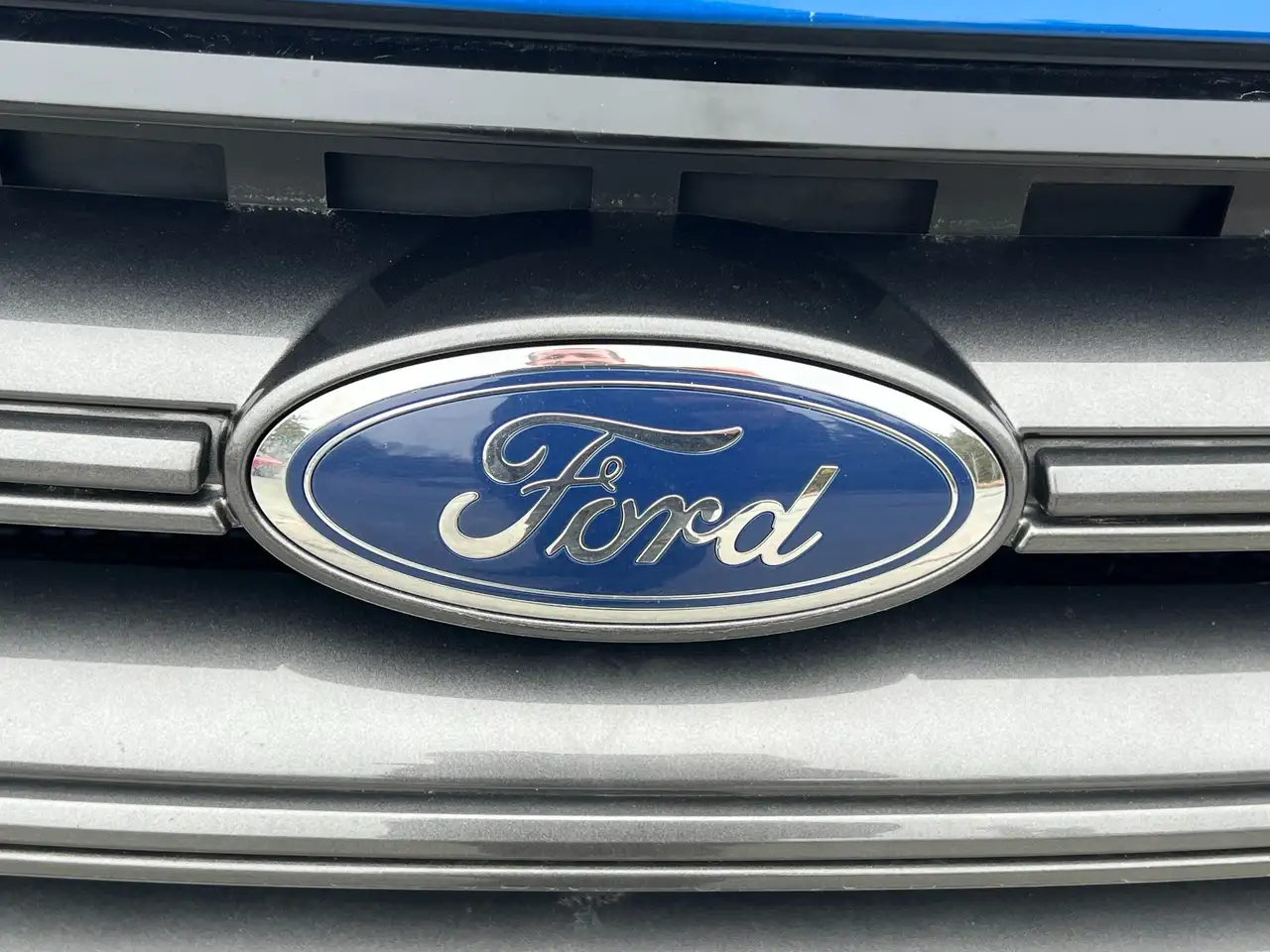 Ford Escape снимка Ford Escape