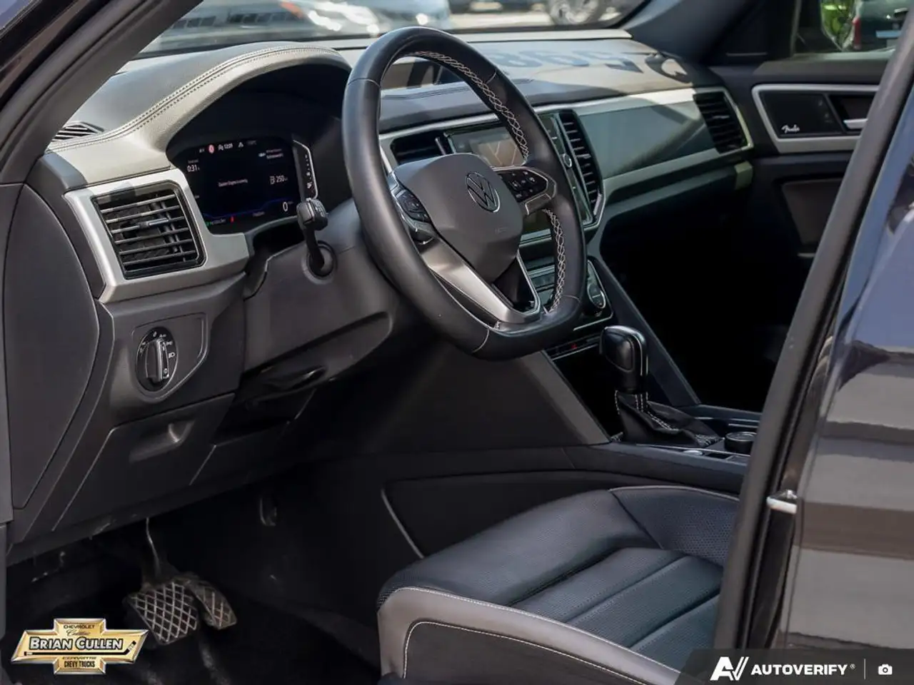 Volkswagen Atlas снимка Volkswagen Atlas