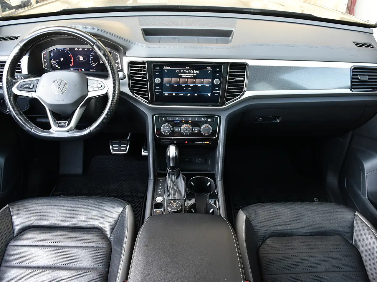 Volkswagen Atlas снимка Volkswagen Atlas
