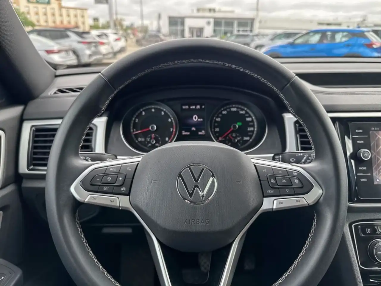 Volkswagen Atlas снимка Volkswagen Atlas