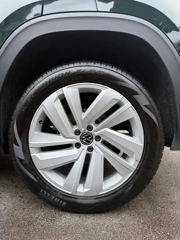Volkswagen Atlas снимка Volkswagen Atlas