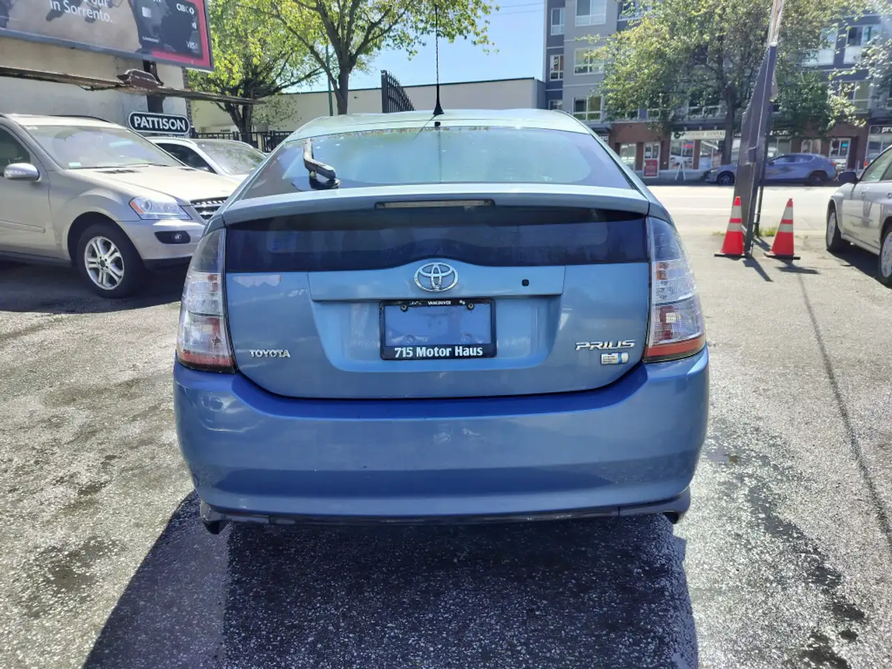 Toyota Prius снимка Toyota Prius
