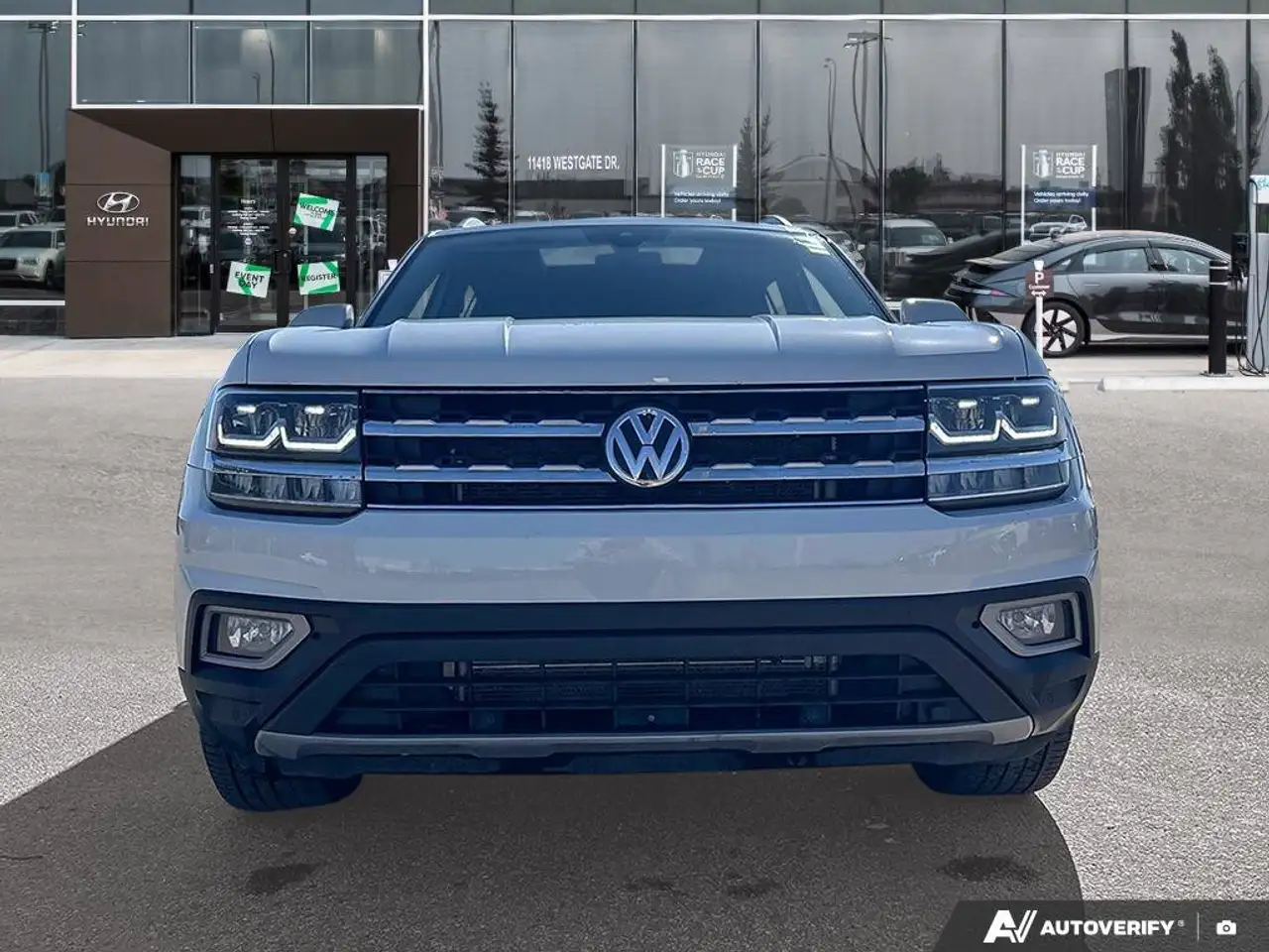 Volkswagen Atlas снимка Volkswagen Atlas