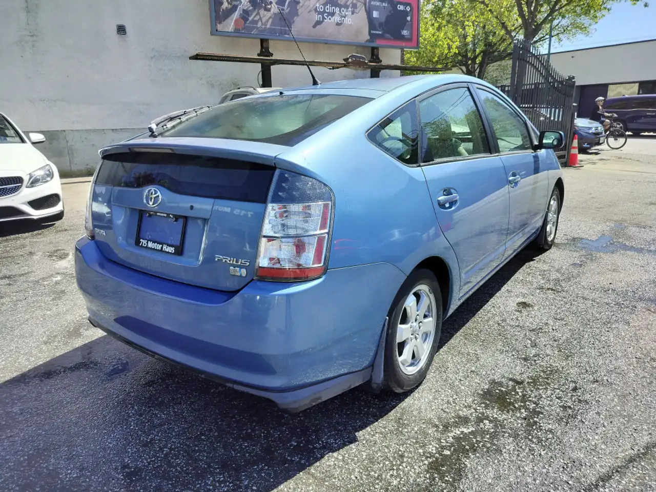 Toyota Prius снимка Toyota Prius
