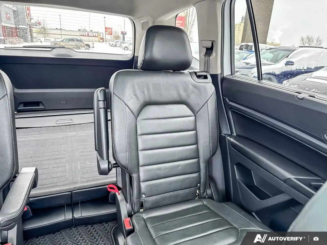 Volkswagen Atlas снимка Volkswagen Atlas