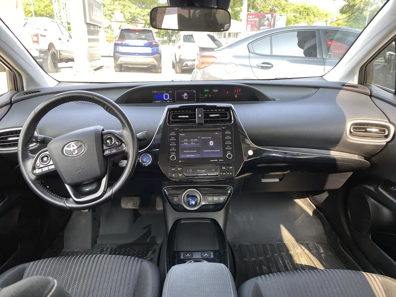 Toyota Prius Prime снимка Toyota Prius Prime