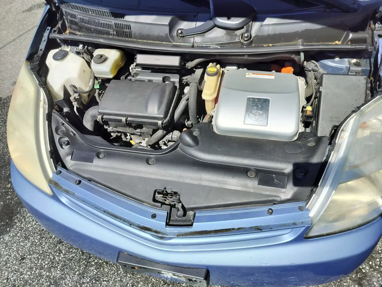 Toyota Prius снимка Toyota Prius