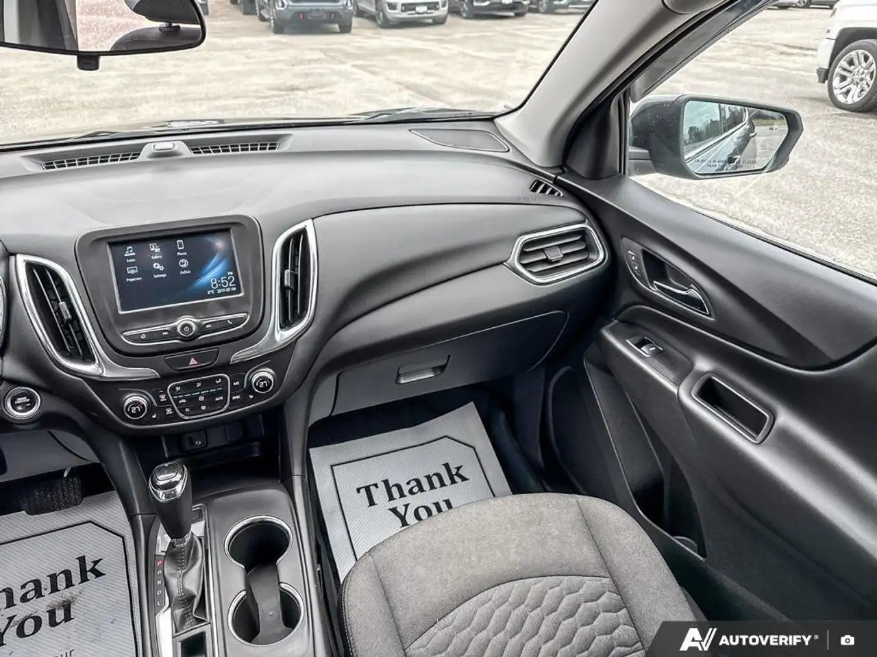 Chevrolet Equinox photo Chevrolet Equinox