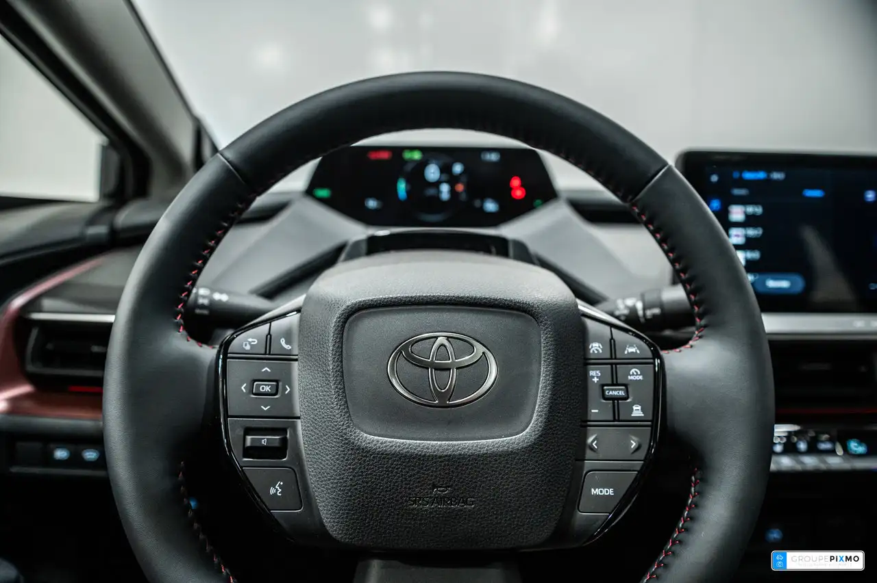 Toyota Prius снимка Toyota Prius