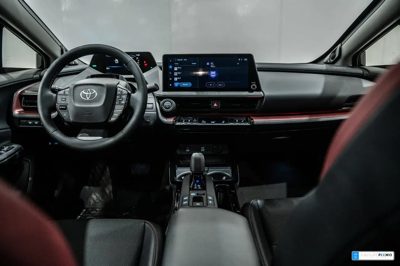 Toyota Prius снимка Toyota Prius