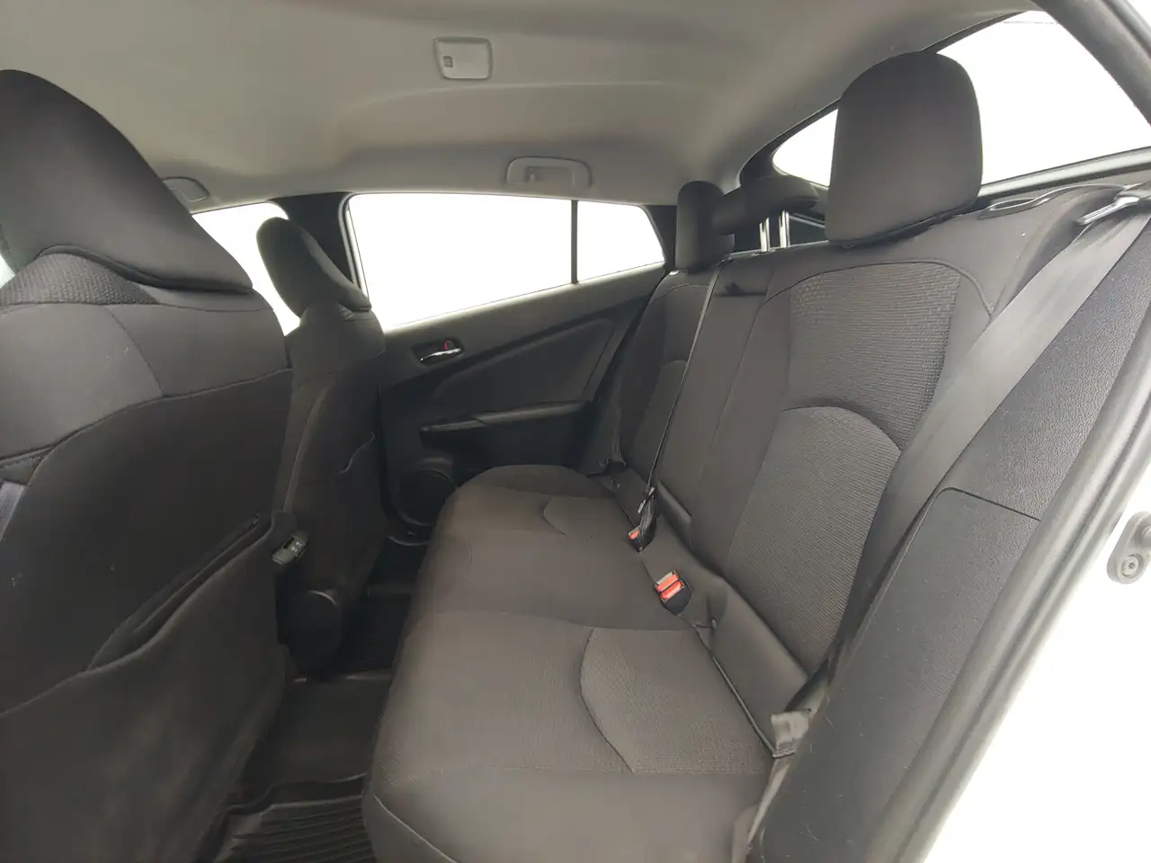 Toyota Prius снимка Toyota Prius