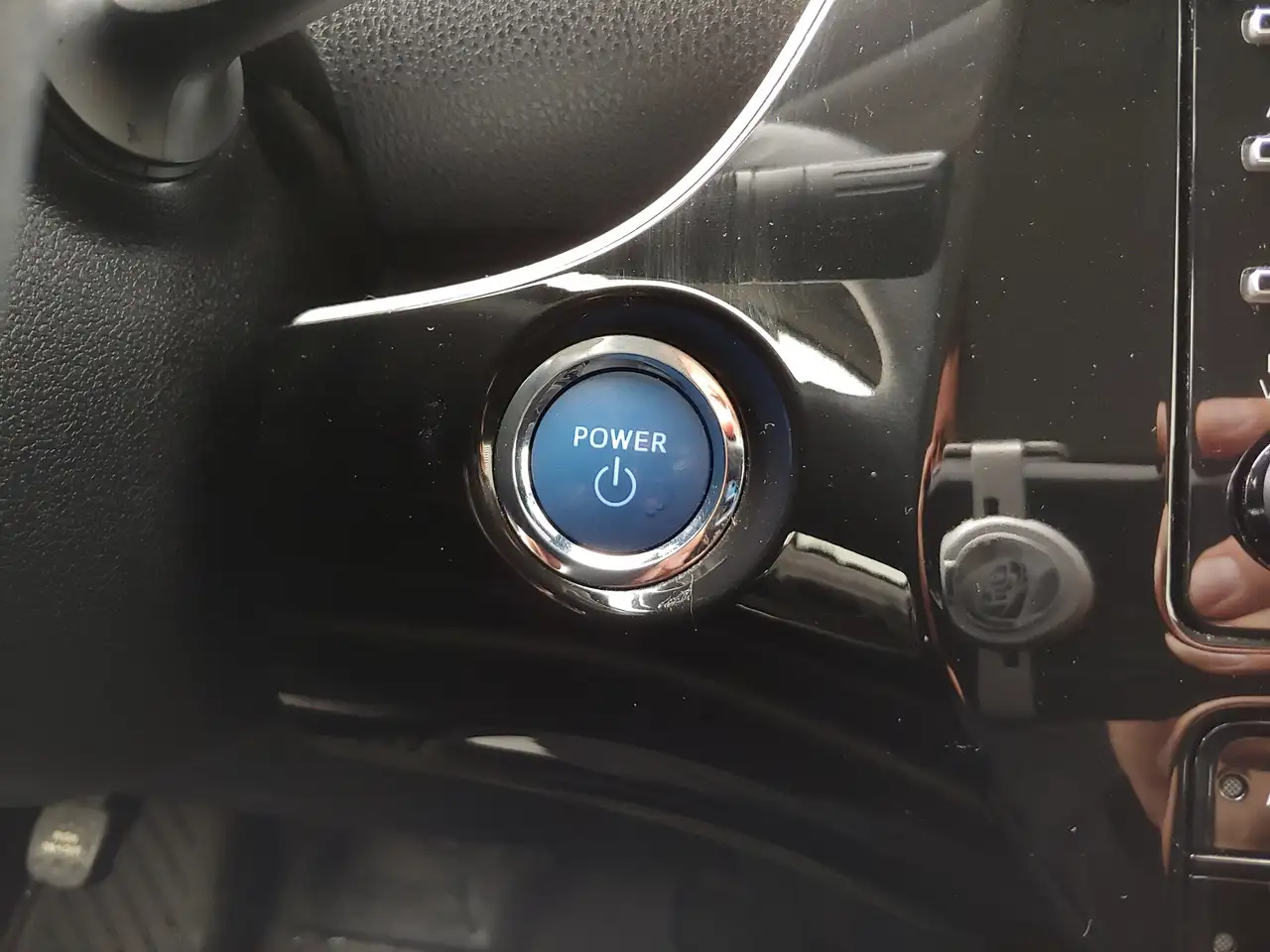 Toyota Prius снимка Toyota Prius