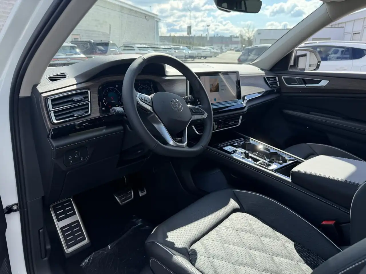 Volkswagen Atlas снимка Volkswagen Atlas