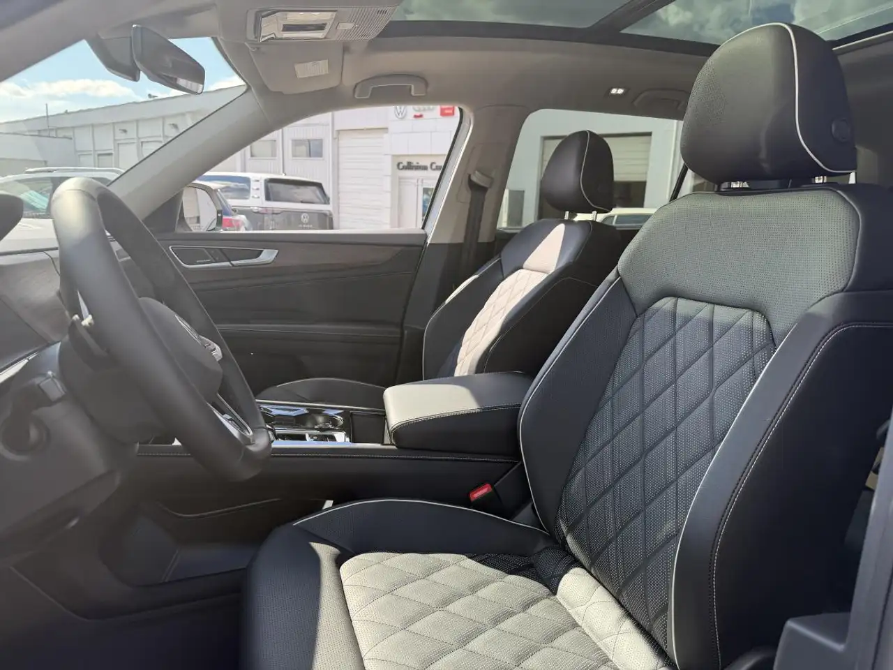 Volkswagen Atlas снимка Volkswagen Atlas