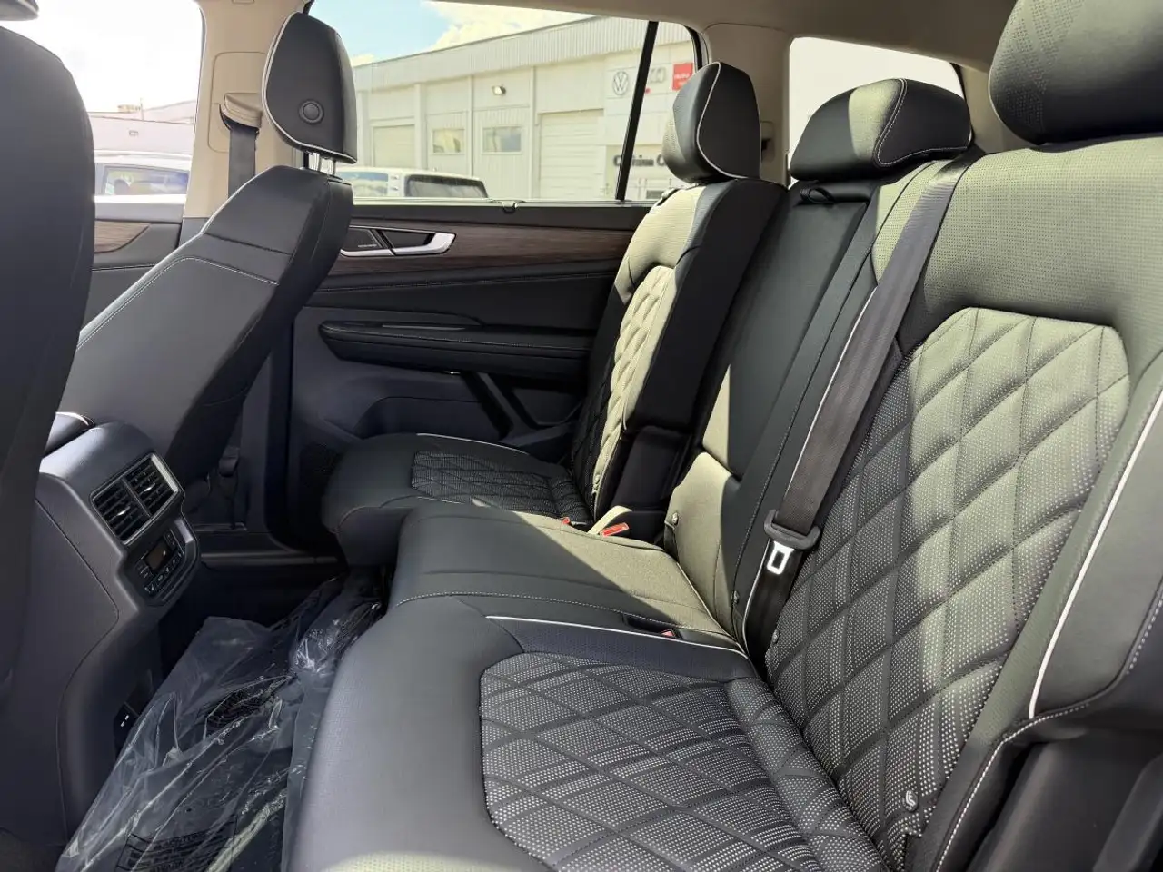 Volkswagen Atlas снимка Volkswagen Atlas