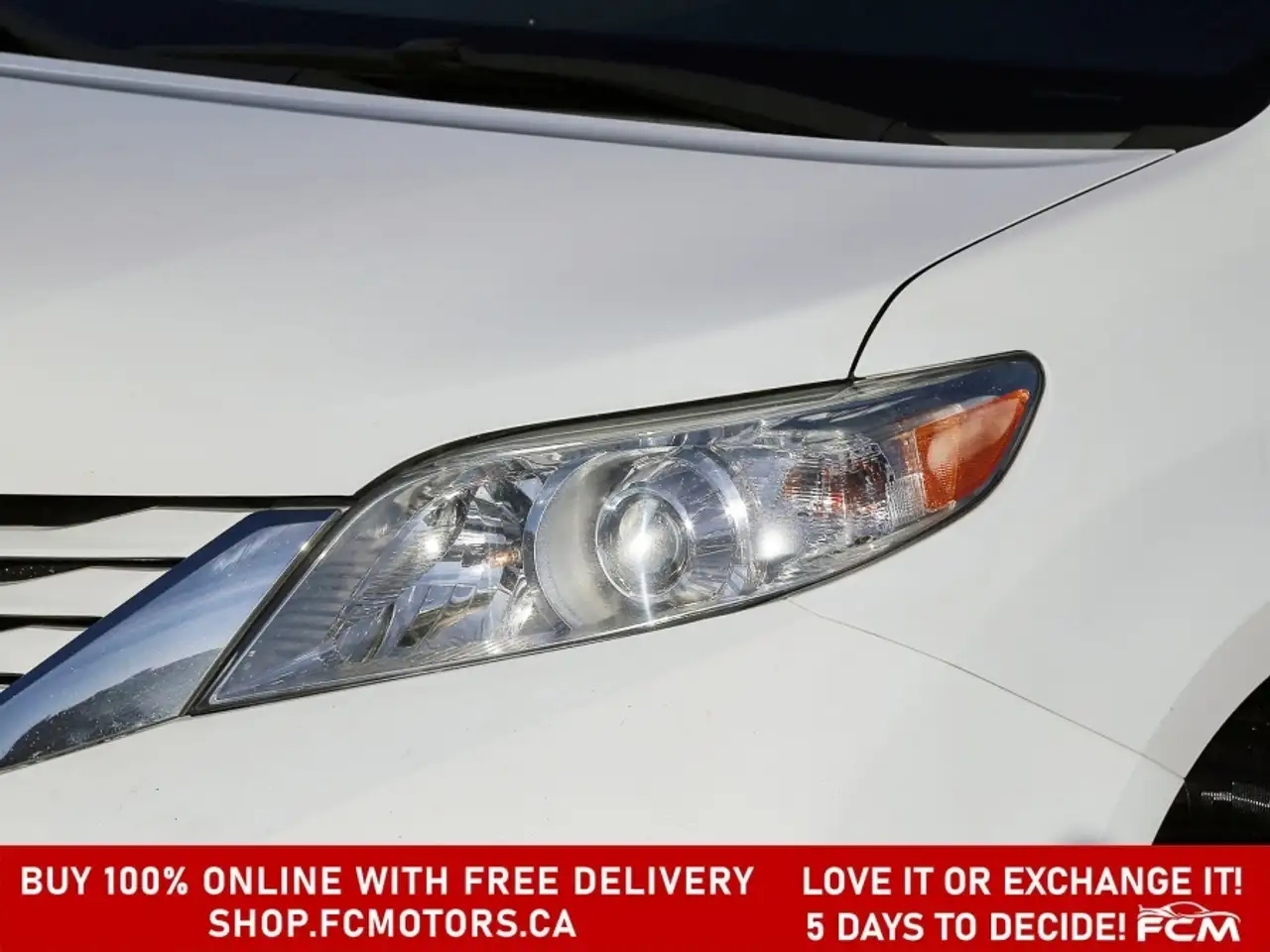 Toyota Sienna снимка Toyota Sienna