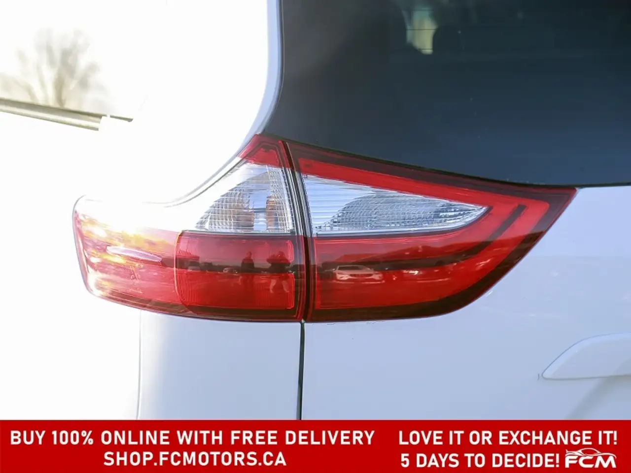 Toyota Sienna снимка Toyota Sienna