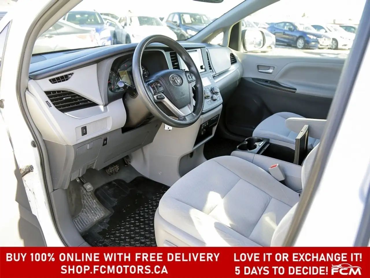 Toyota Sienna снимка Toyota Sienna