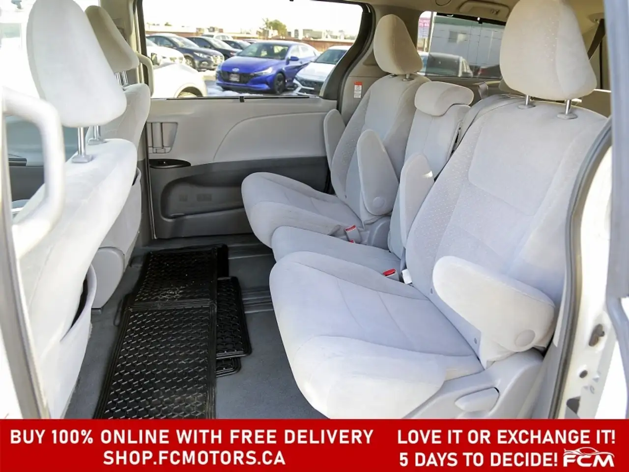 Toyota Sienna снимка Toyota Sienna