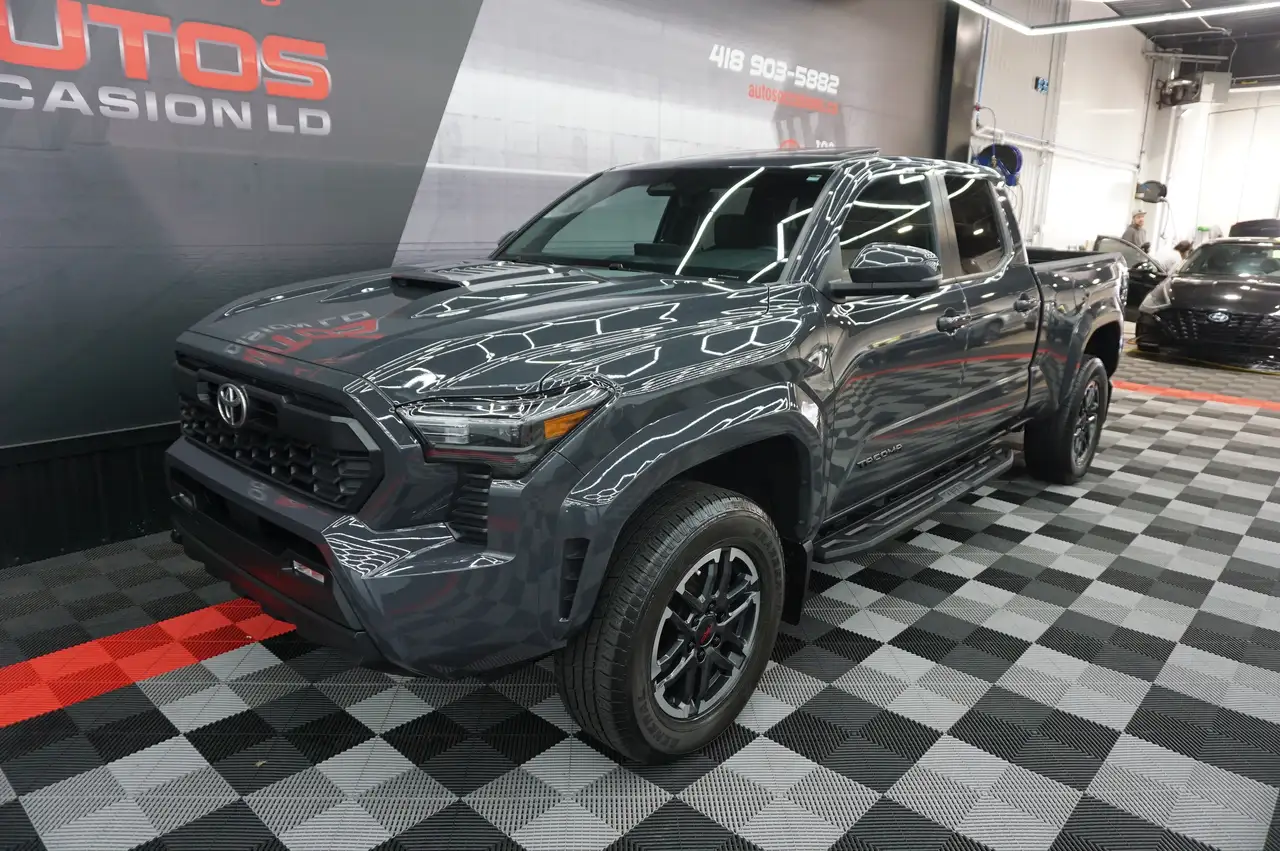 Toyota Tacoma photo Toyota Tacoma