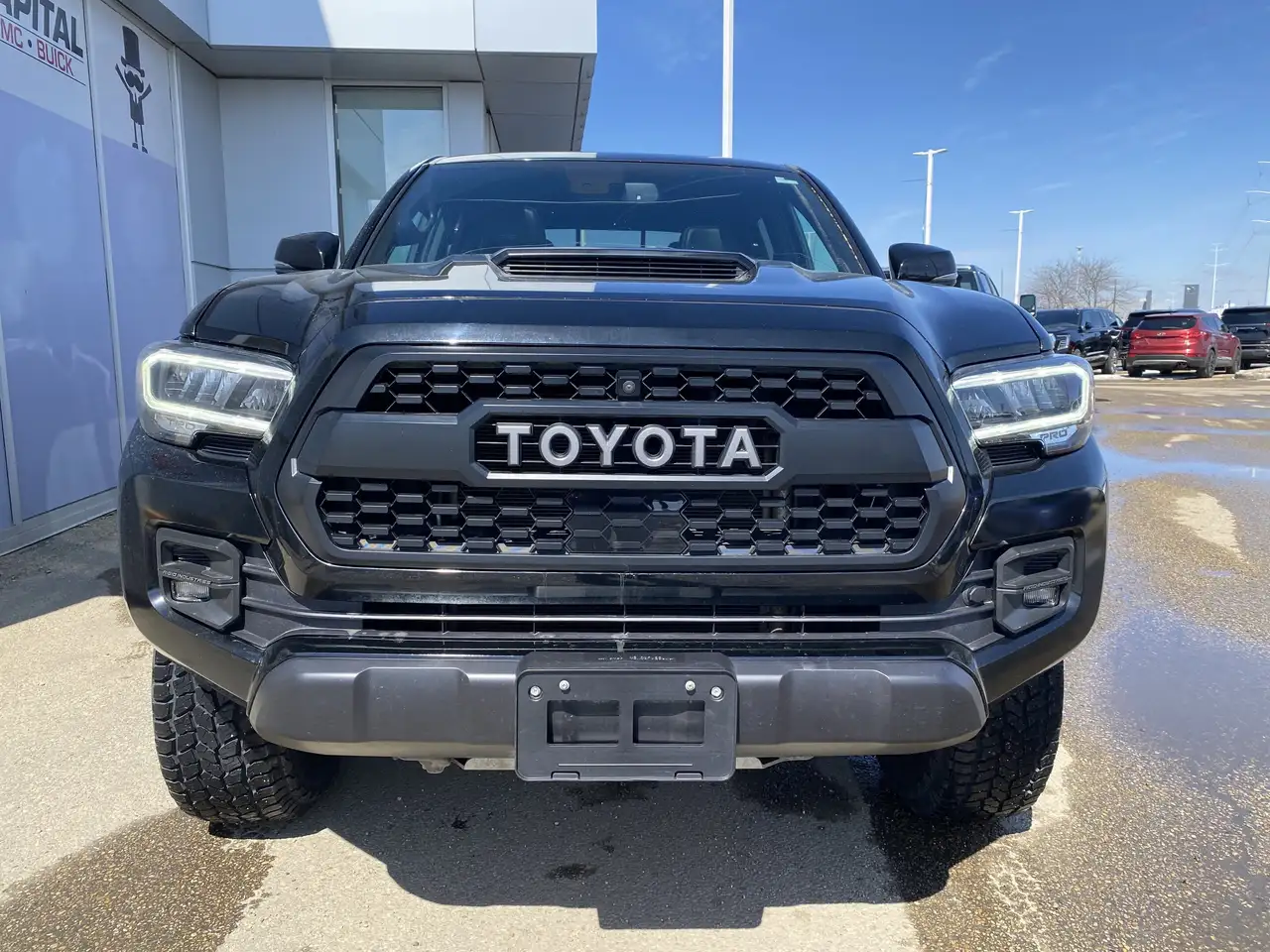 Toyota Tacoma снимка Toyota Tacoma