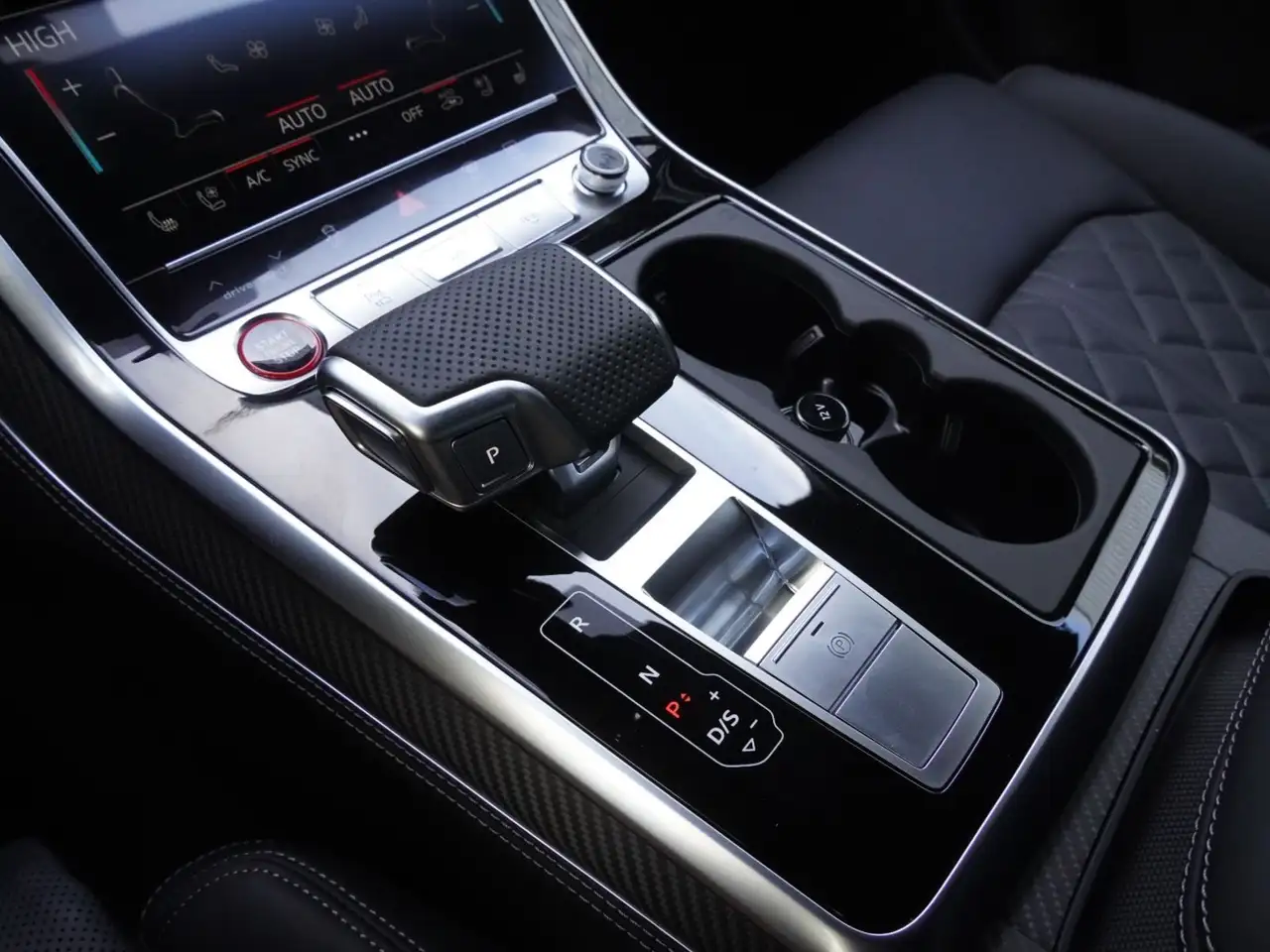 Audi SQ7 fotografie Audi SQ7