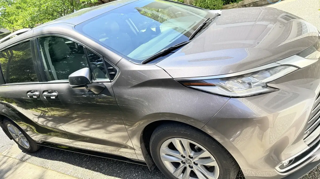 Toyota Sienna photo Toyota Sienna