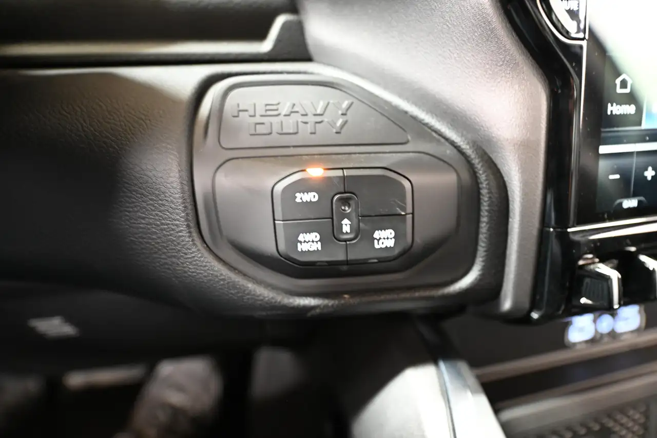 RAM 3500 снимка RAM 3500