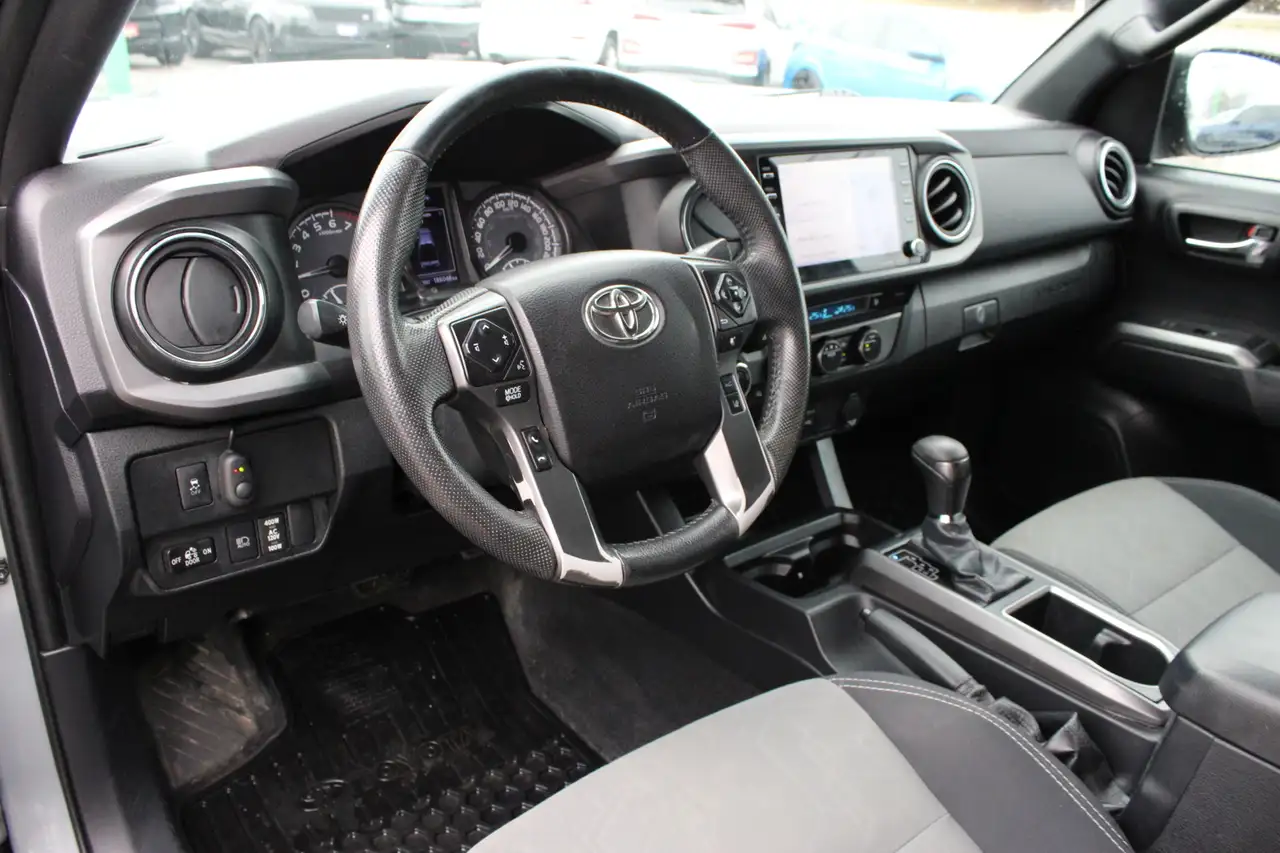 Toyota Tacoma снимка Toyota Tacoma