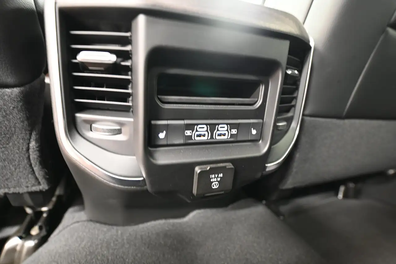 RAM 3500 снимка RAM 3500