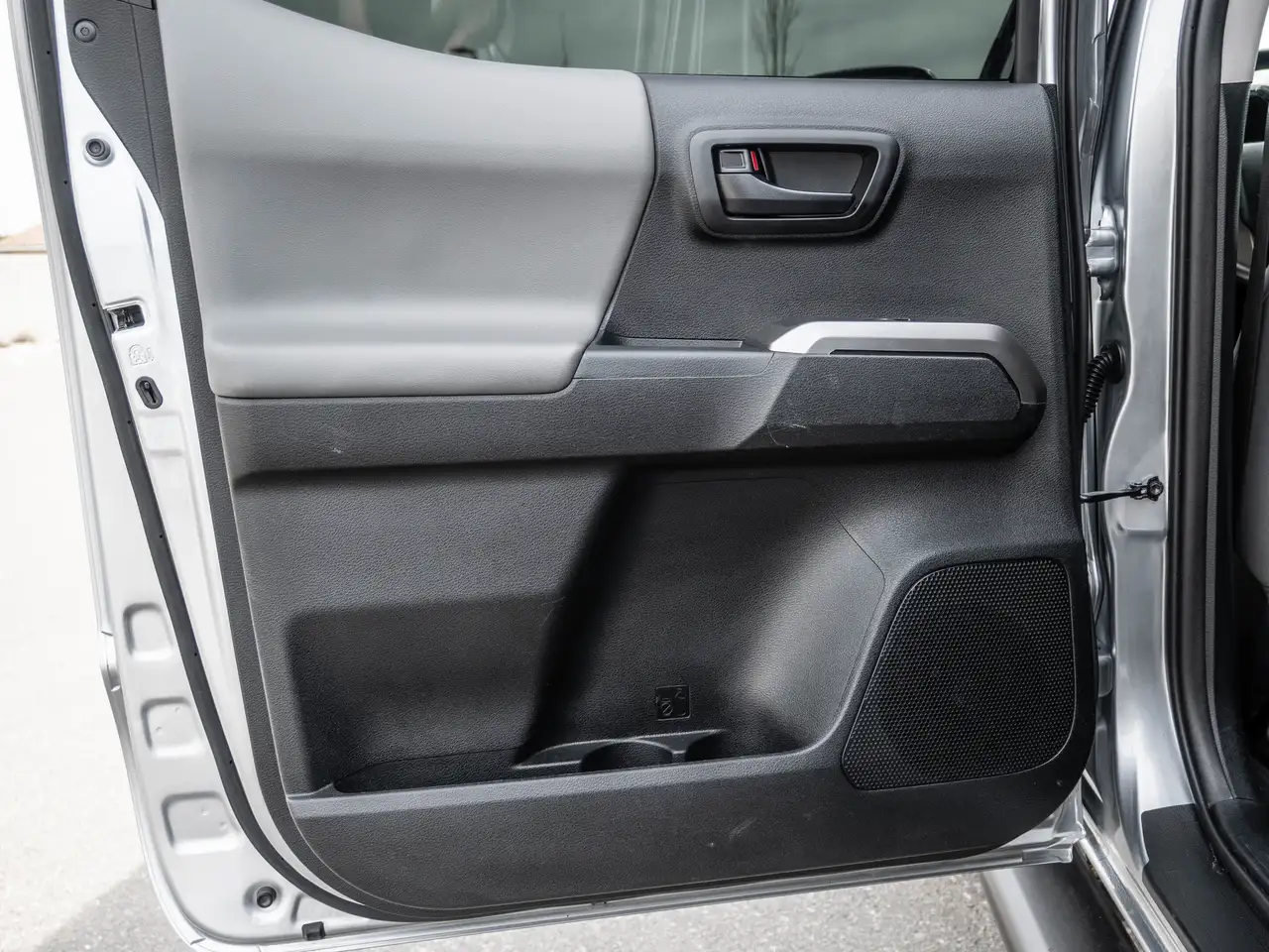 Toyota Tacoma снимка Toyota Tacoma