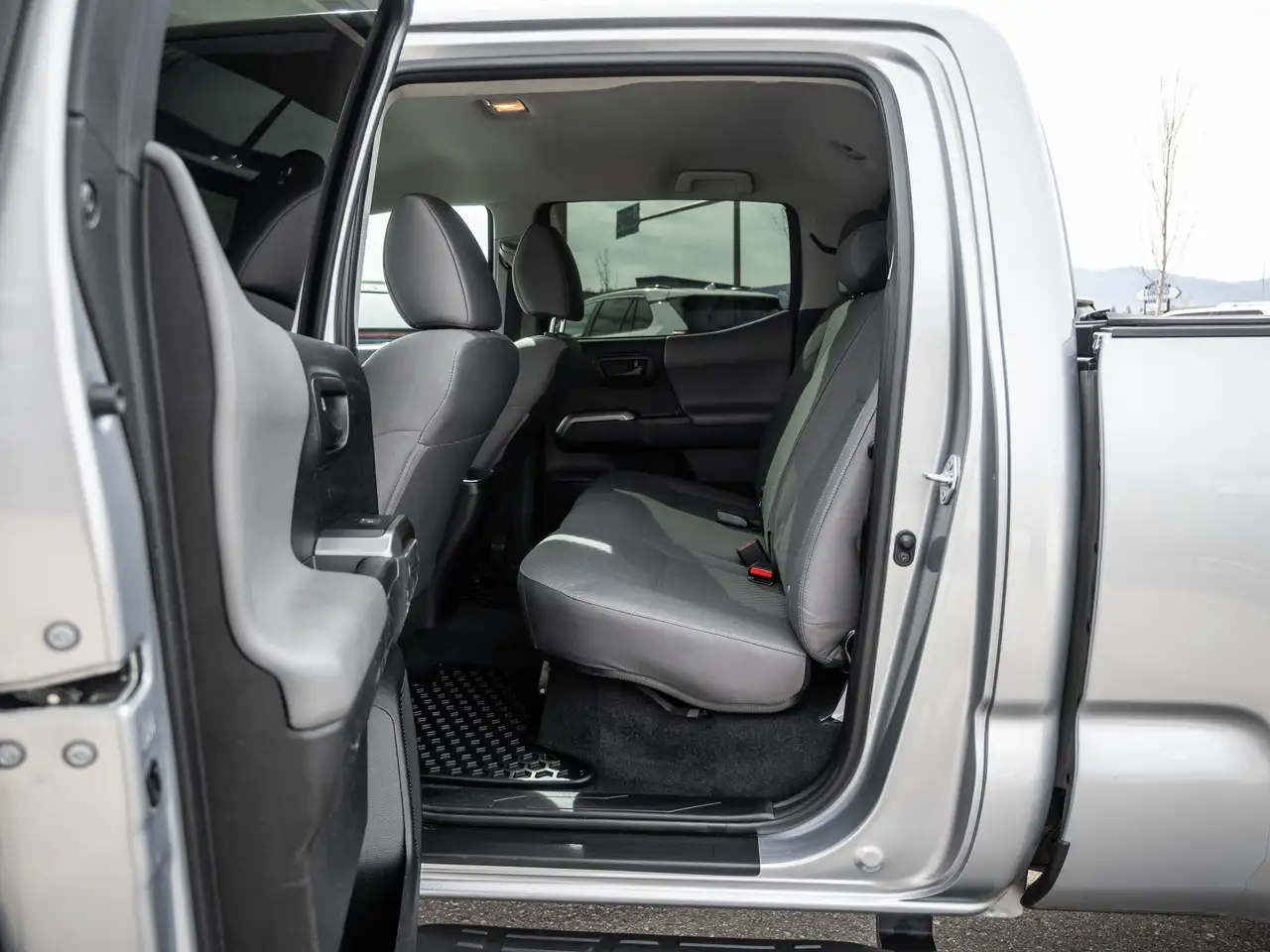 Toyota Tacoma снимка Toyota Tacoma