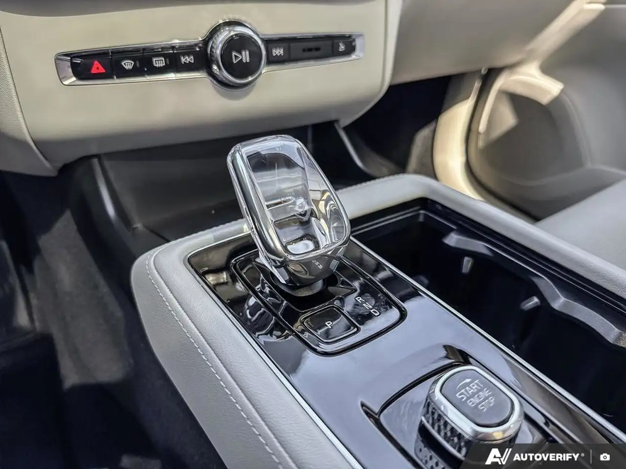 Volvo XC90 снимка Volvo XC90