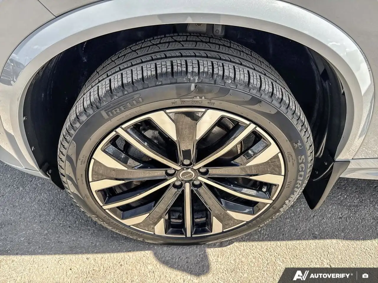 Volvo XC90 снимка Volvo XC90