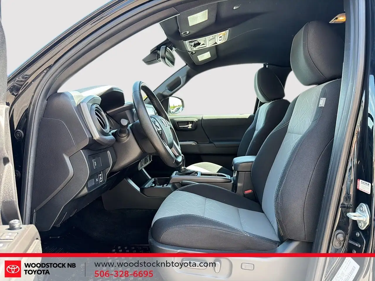 Toyota Tacoma снимка Toyota Tacoma