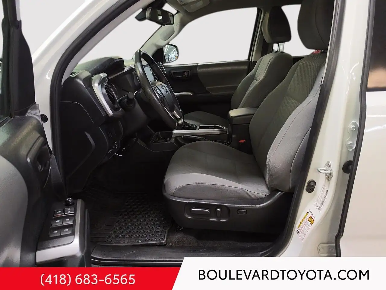 Toyota Tacoma снимка Toyota Tacoma