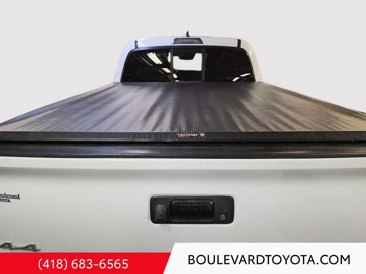 Toyota Tacoma снимка Toyota Tacoma