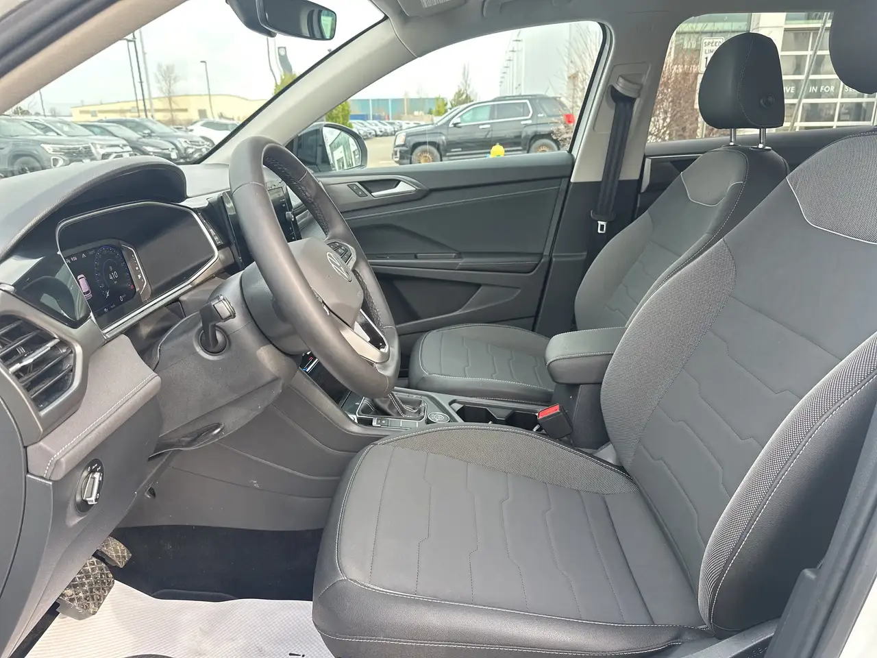Volkswagen Taos снимка Volkswagen Taos