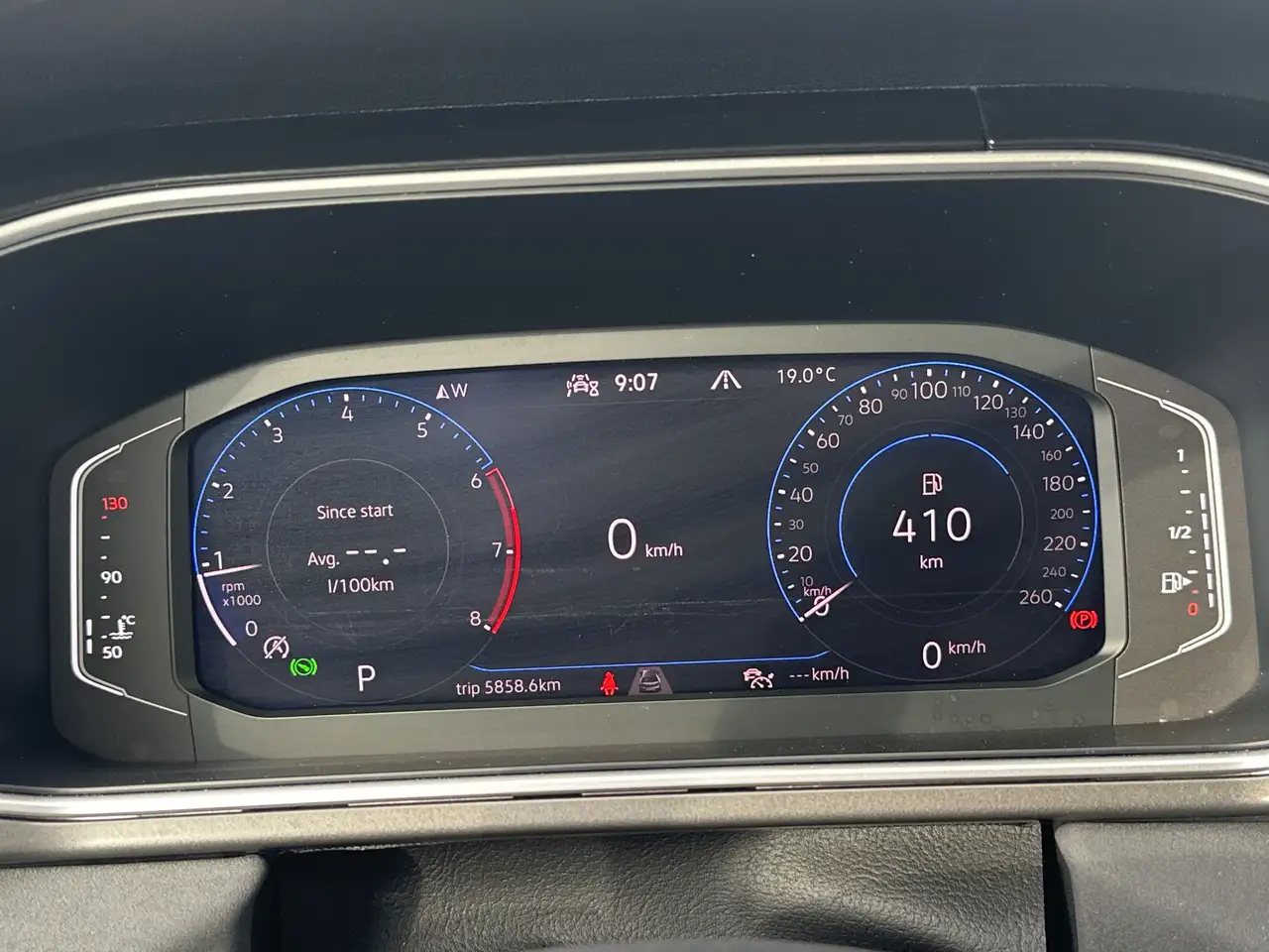 Volkswagen Taos снимка Volkswagen Taos