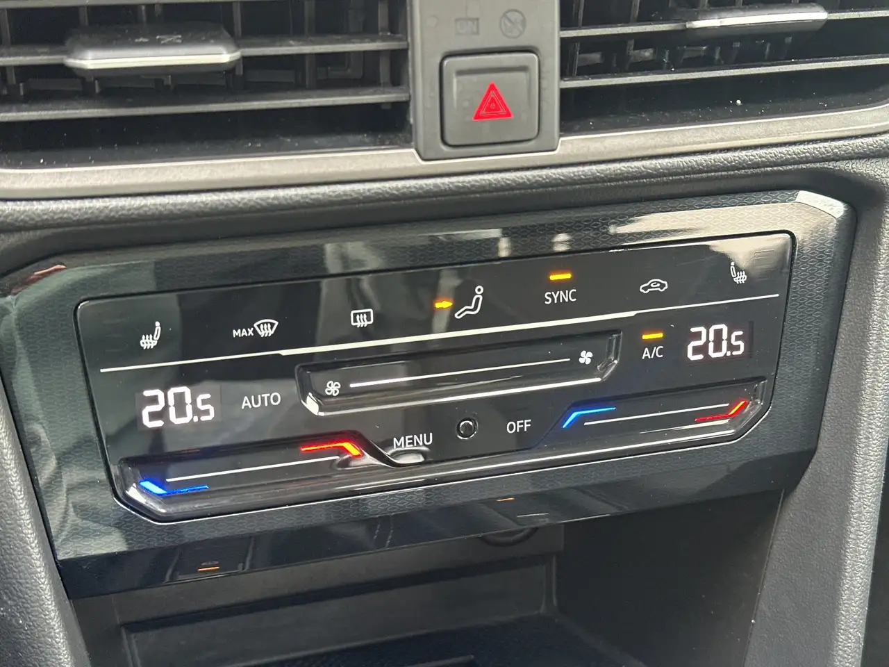 Volkswagen Taos снимка Volkswagen Taos