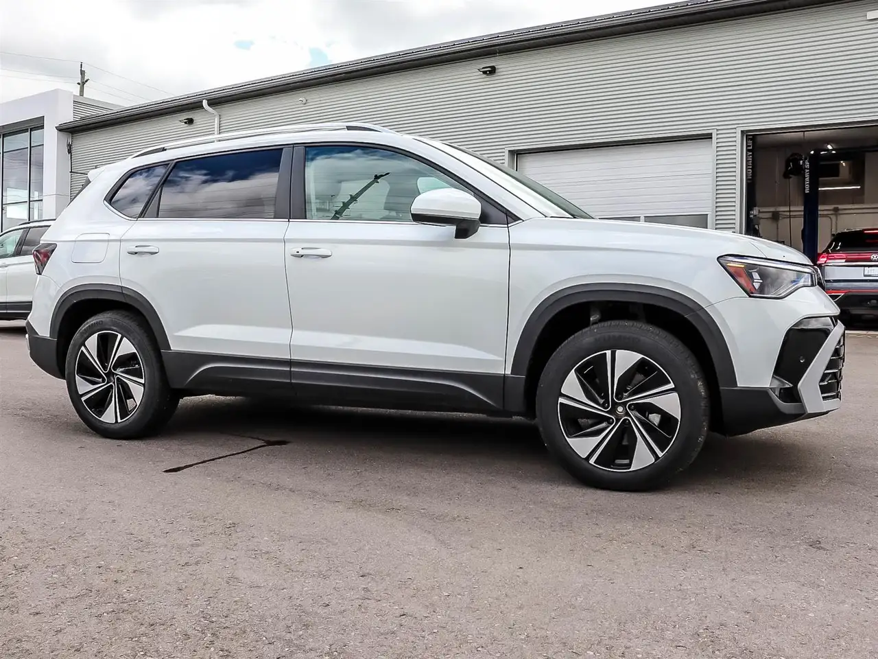 Volkswagen Taos снимка Volkswagen Taos